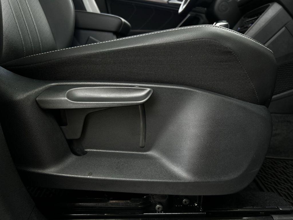 Volkswagen Tiguan SE R-Line Black 2024