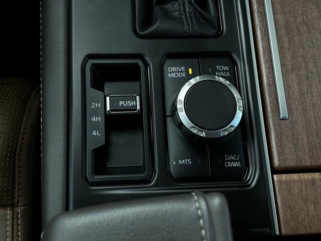 Toyota Tundra 1794 CrewMax 4WD 2023