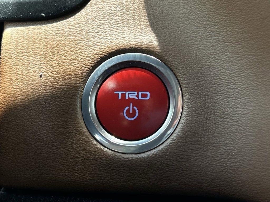 Toyota Tundra 1794 CrewMax 4WD 2023