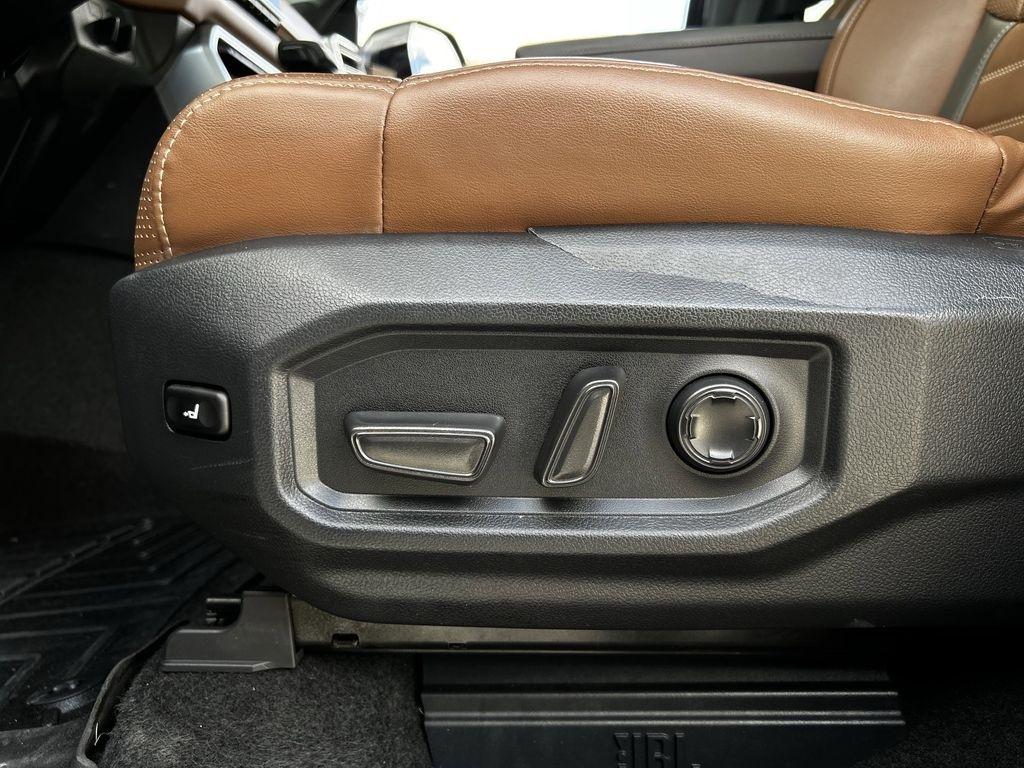 Toyota Tundra 1794 CrewMax 4WD 2023