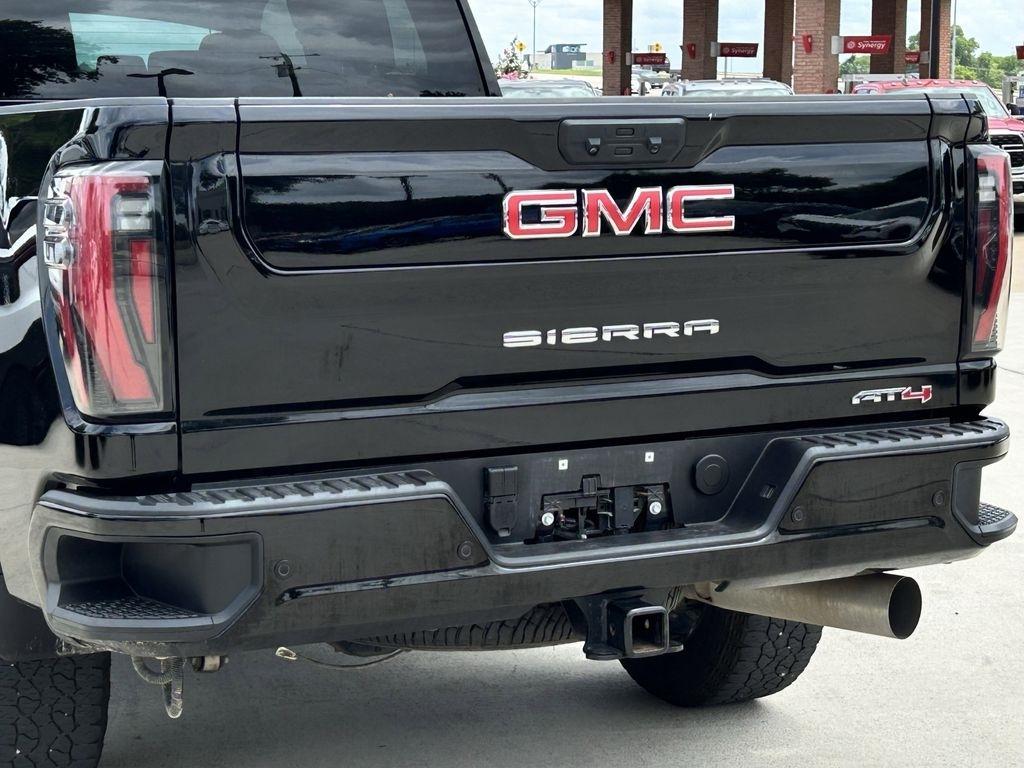 GMC Sierra 2500HD AT4 Crew Cab 4WD 2025