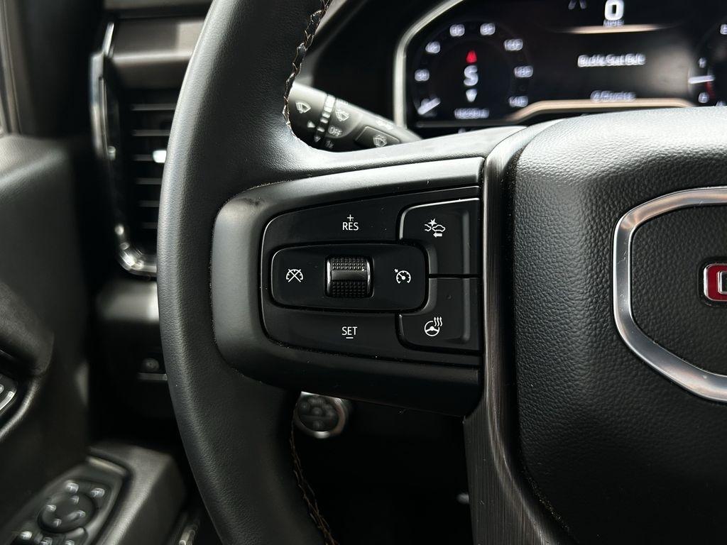 GMC Sierra 2500HD AT4 Crew Cab 4WD 2025