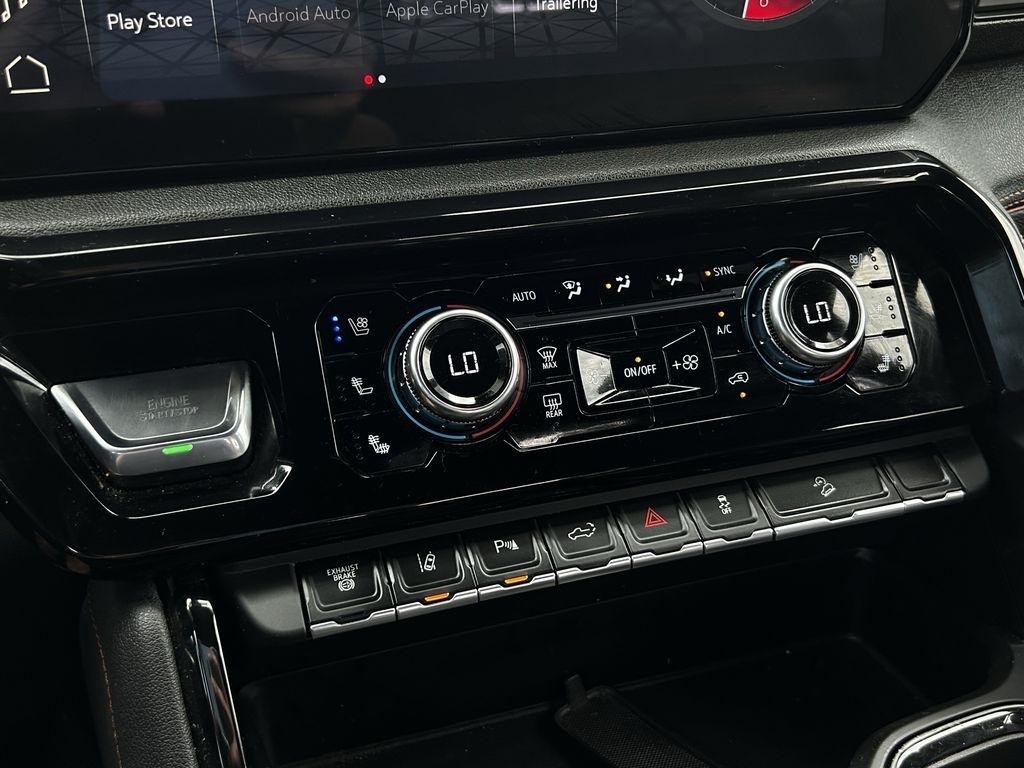 GMC Sierra 2500HD AT4 Crew Cab 4WD 2025