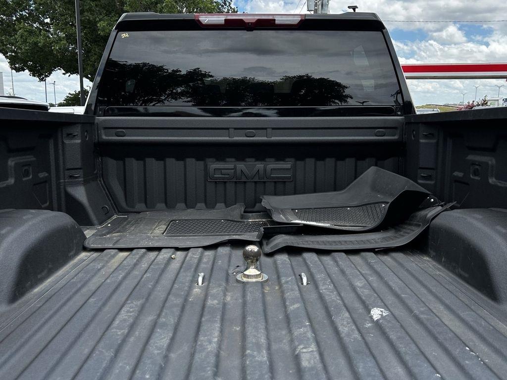 GMC Sierra 2500HD AT4 Crew Cab 4WD 2025