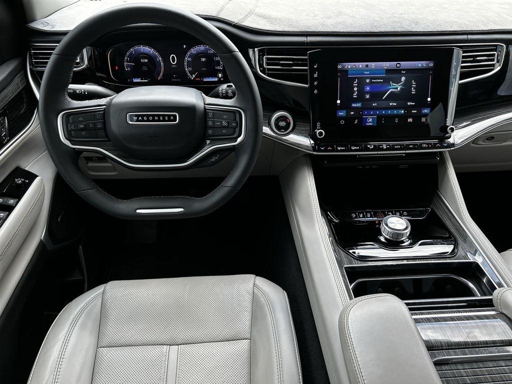 Jeep Wagoneer Series II 2022