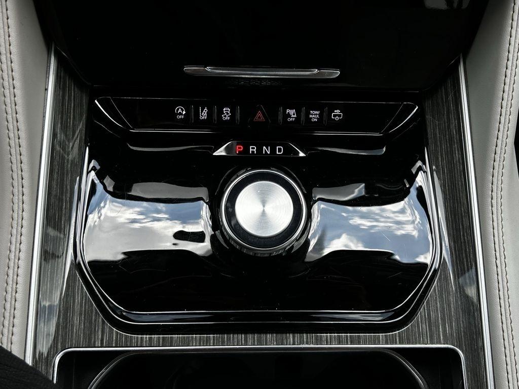 Jeep Wagoneer Series II 2022