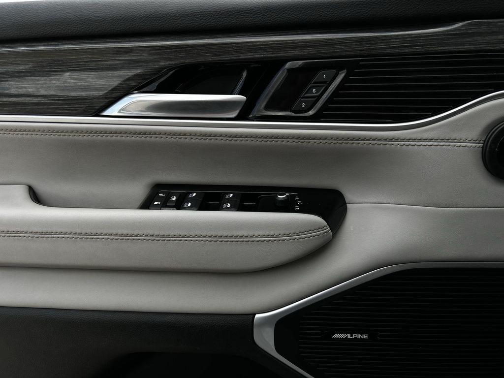 Jeep Wagoneer Series II 2022