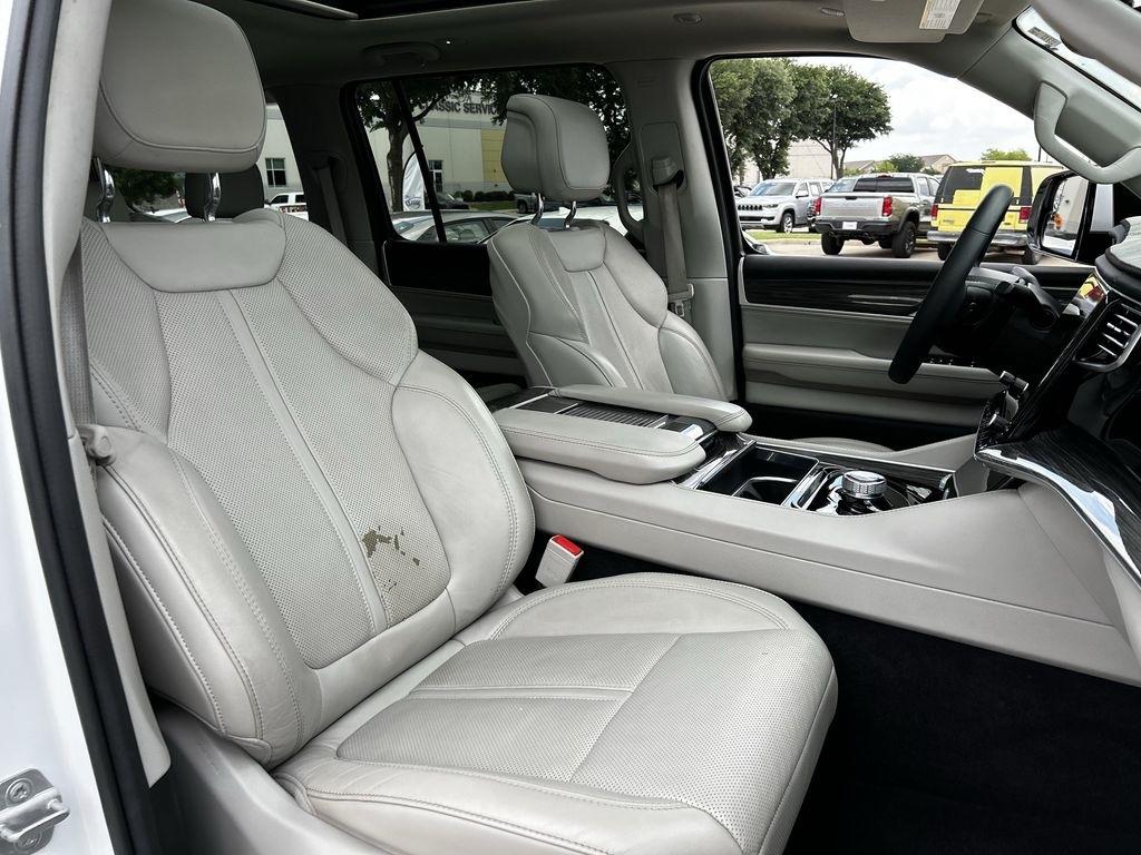 Jeep Wagoneer Series II 2022