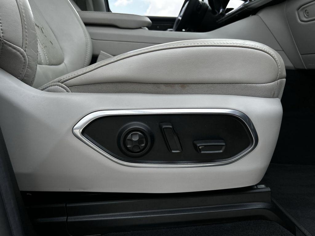 Jeep Wagoneer Series II 2022