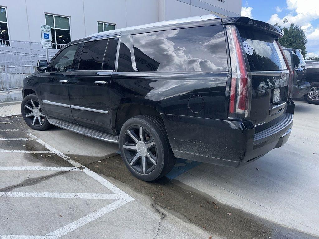 Cadillac Escalade ESV 2WD Standard 2016