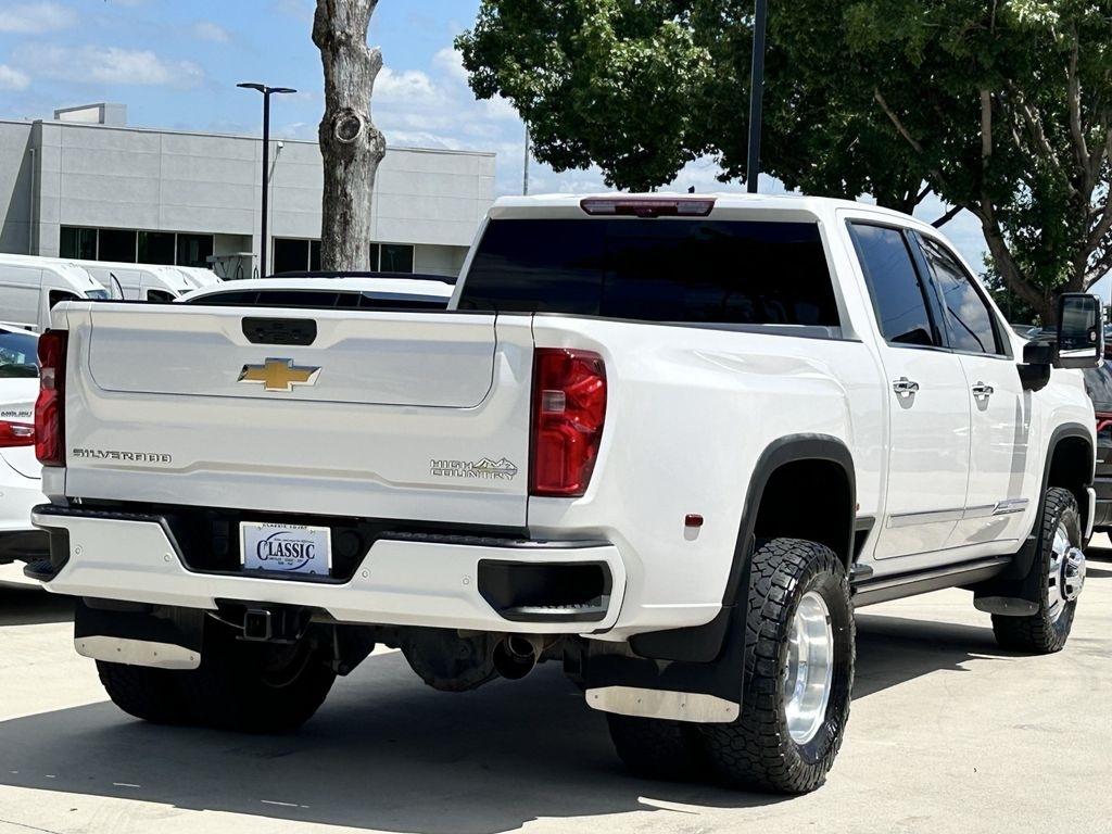Chevrolet Silverado 3500HD High Country Crew Cab 4WD 2024