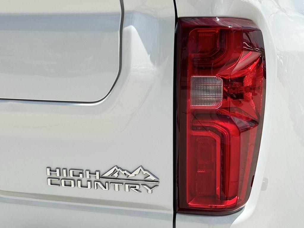 Chevrolet Silverado 3500HD High Country Crew Cab 4WD 2024