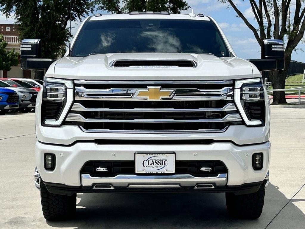 Chevrolet Silverado 3500HD High Country Crew Cab 4WD 2024