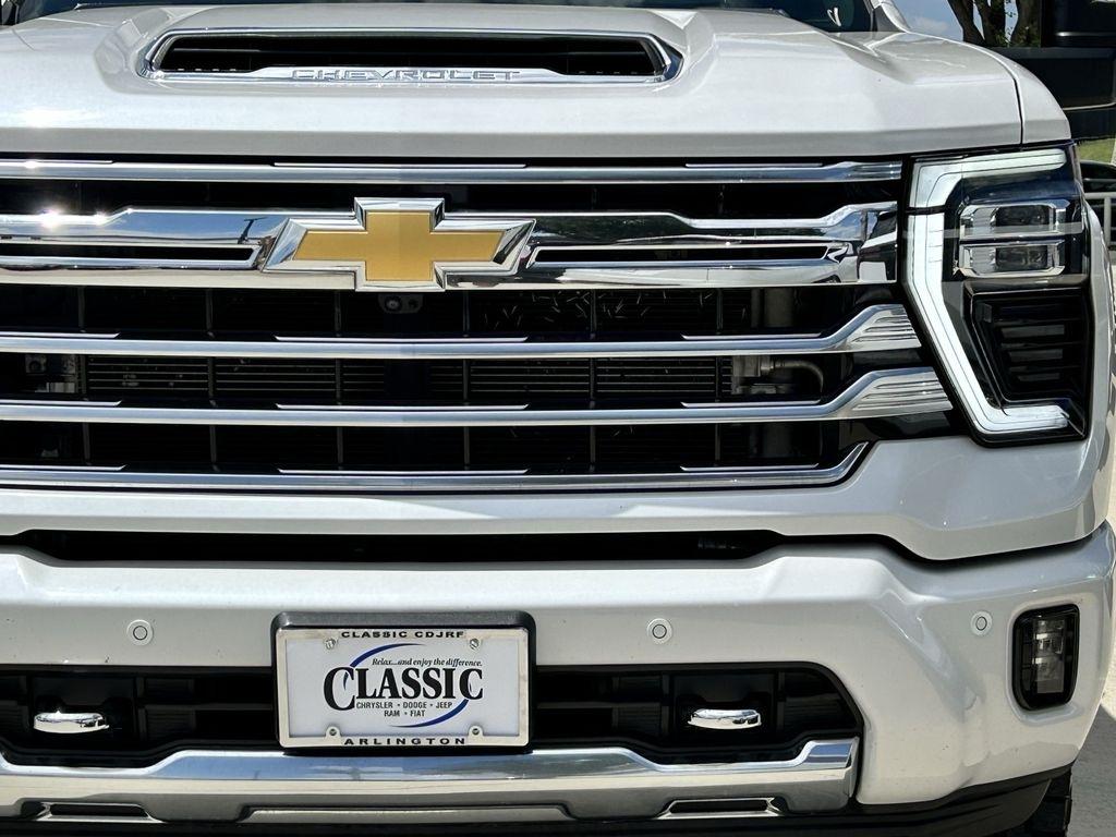 Chevrolet Silverado 3500HD High Country Crew Cab 4WD 2024