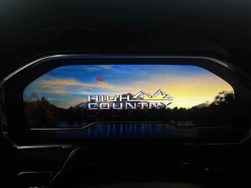 Chevrolet Silverado 3500HD High Country Crew Cab 4WD 2024