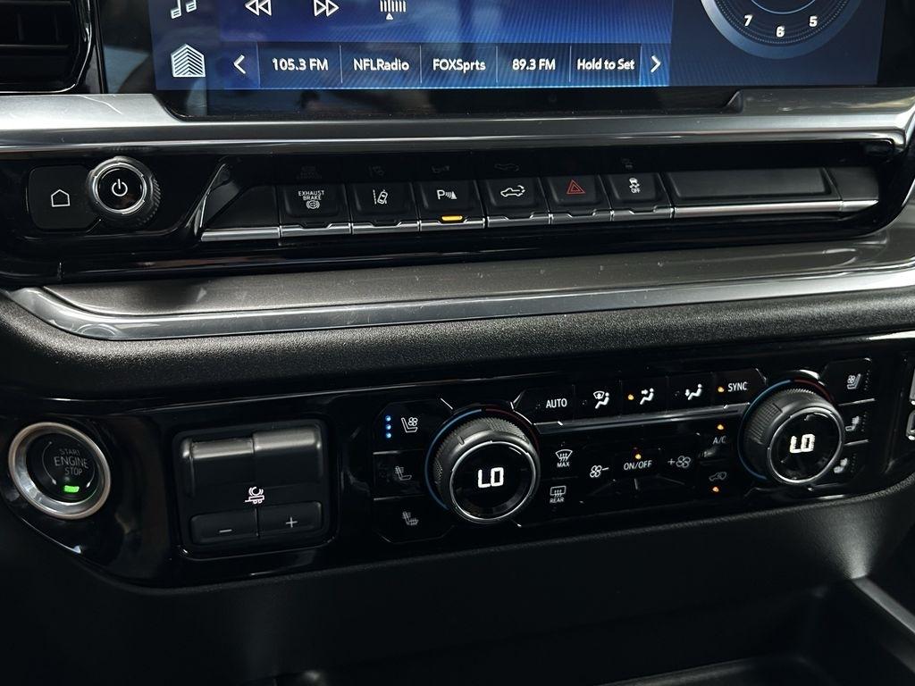 Chevrolet Silverado 3500HD High Country Crew Cab 4WD 2024