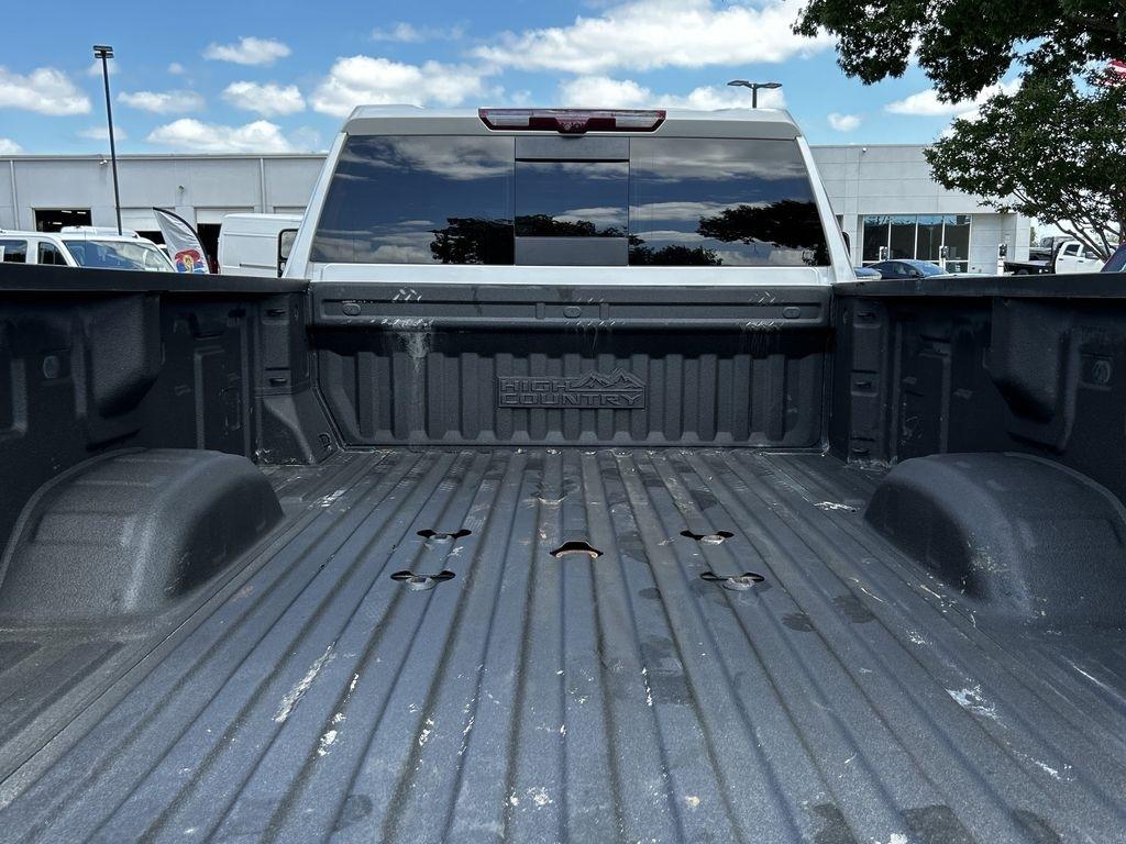 Chevrolet Silverado 3500HD High Country Crew Cab 4WD 2024