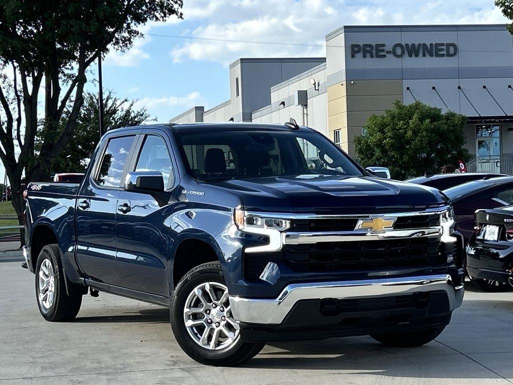 Chevrolet Silverado 1500 LT-L Crew Cab 4WD 2023