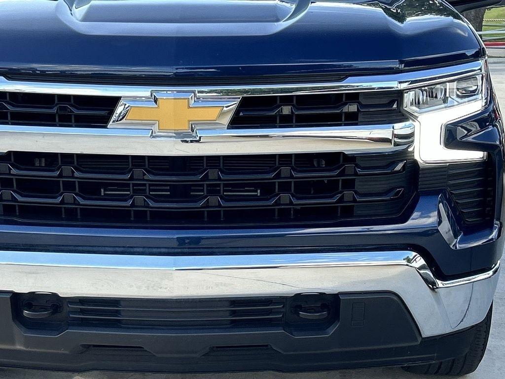 Chevrolet Silverado 1500 LT-L Crew Cab 4WD 2023
