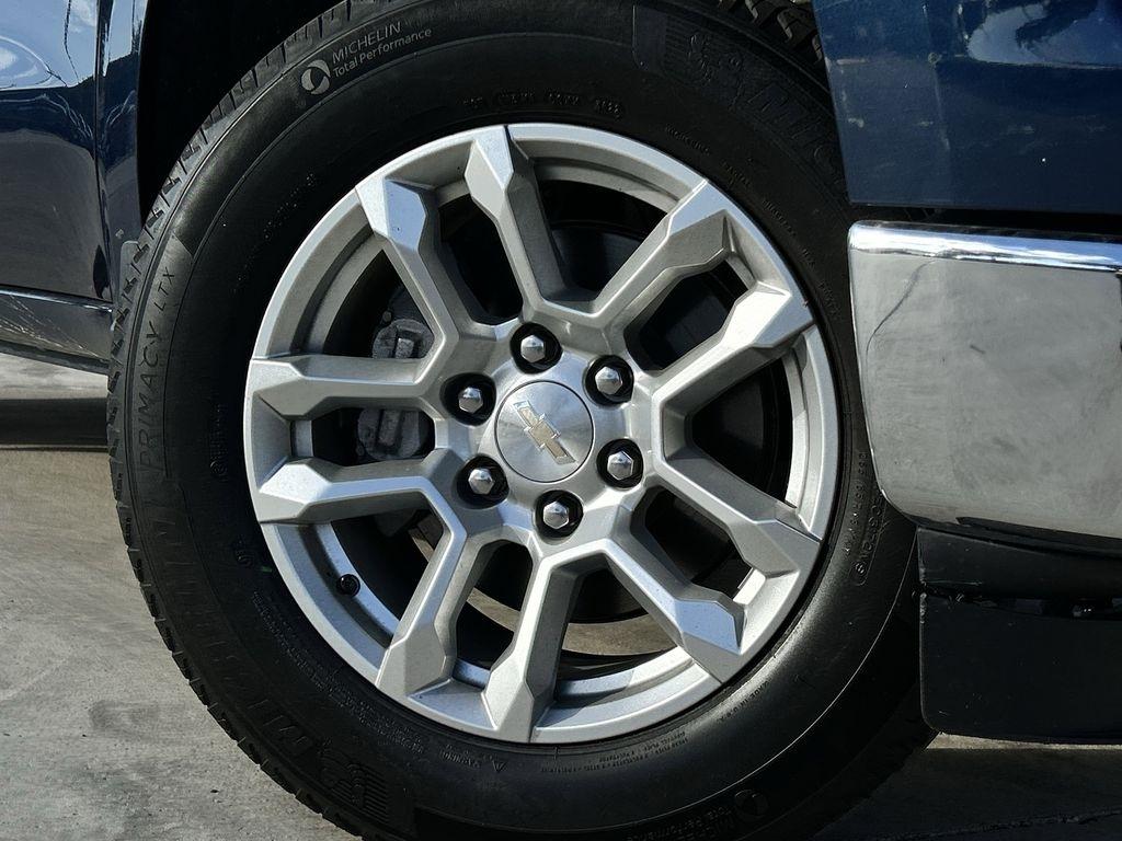 Chevrolet Silverado 1500 LT-L Crew Cab 4WD 2023
