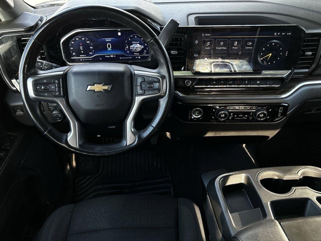 Chevrolet Silverado 1500 LT-L Crew Cab 4WD 2023