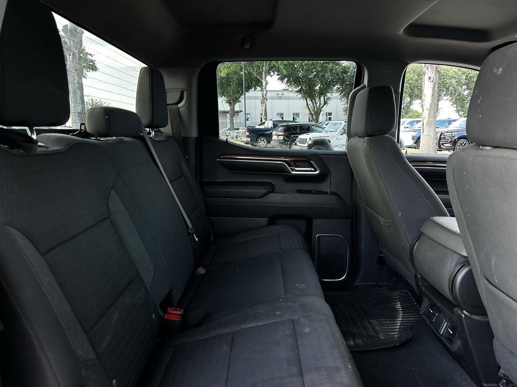 Chevrolet Silverado 1500 LT-L Crew Cab 4WD 2023