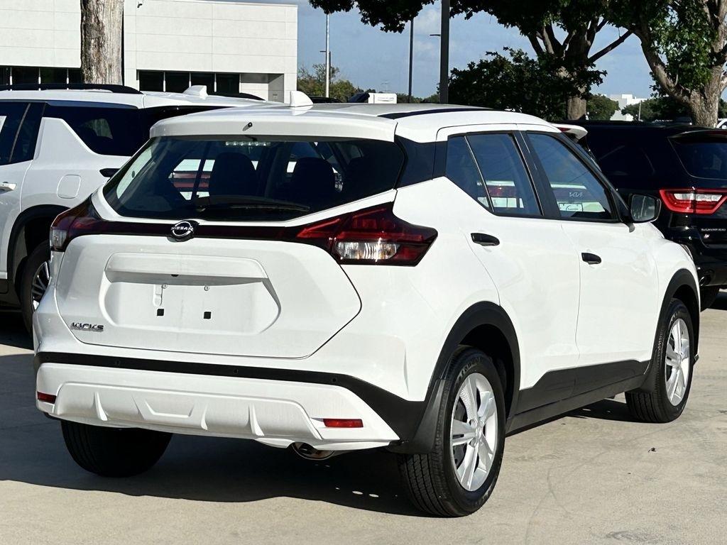 Nissan Kicks S 2025