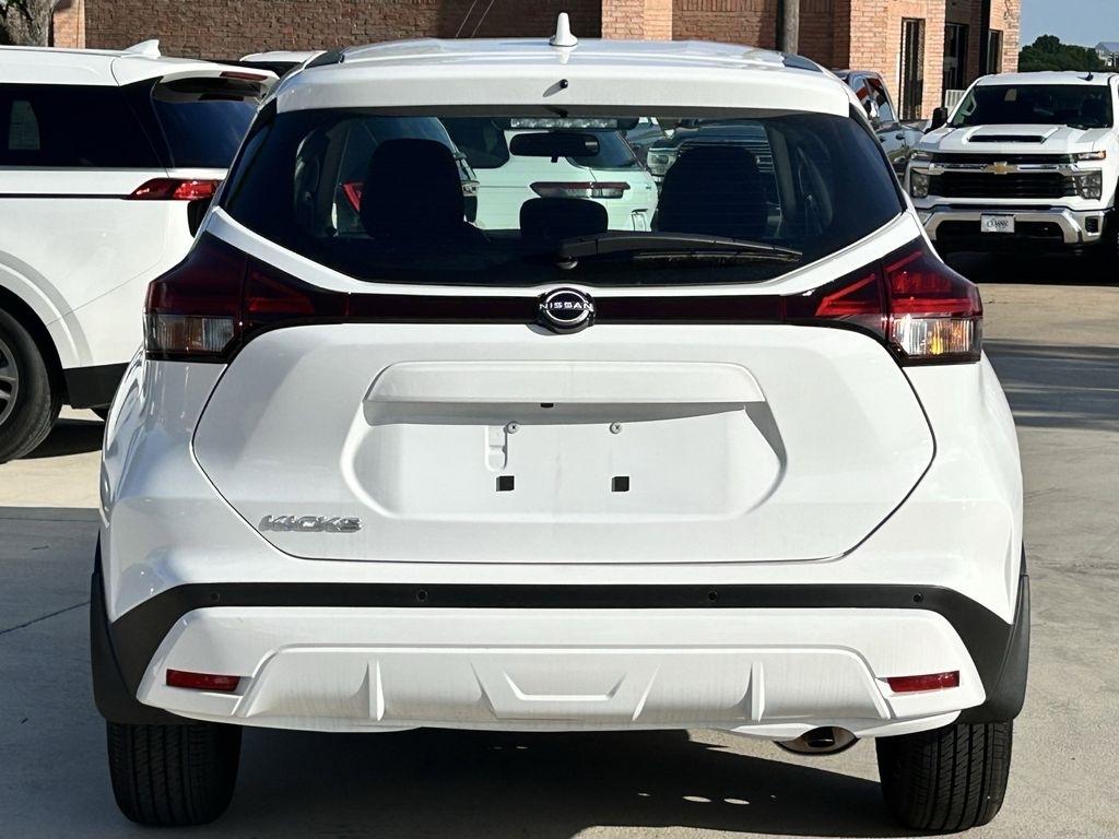 Nissan Kicks S 2025