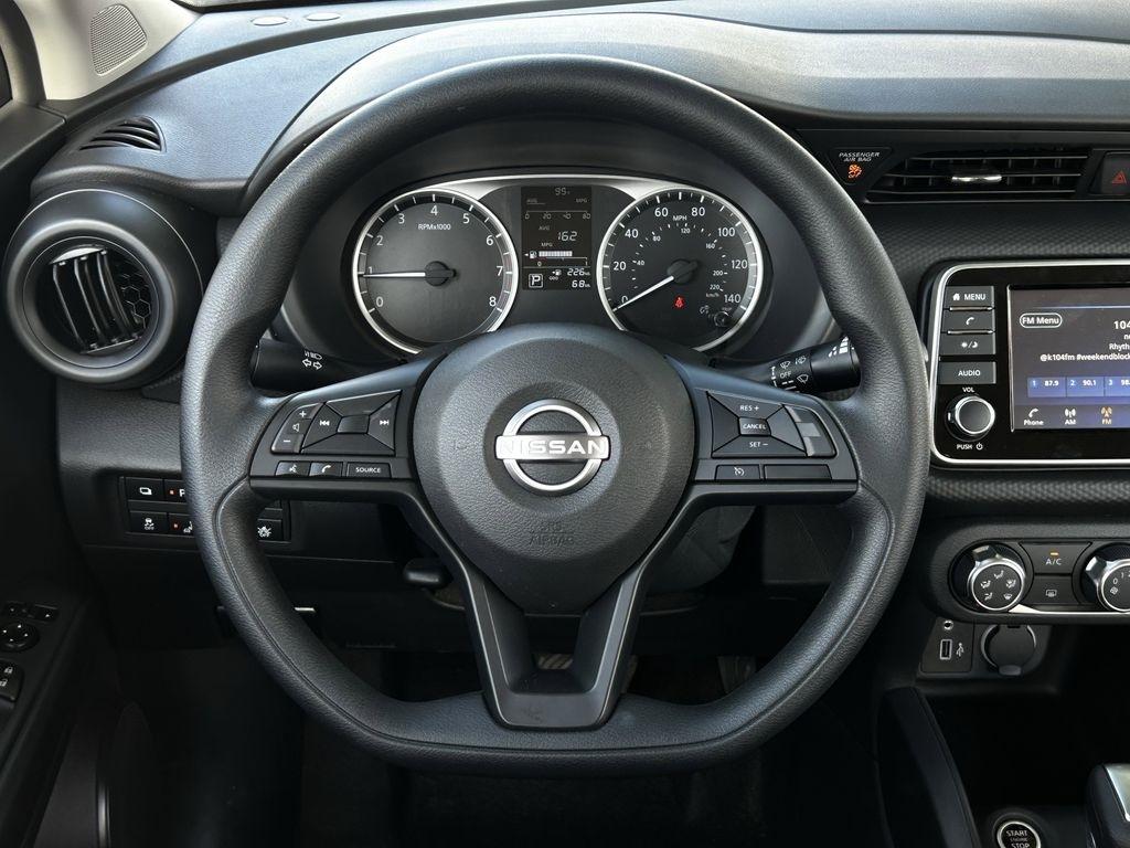 Nissan Kicks S 2025