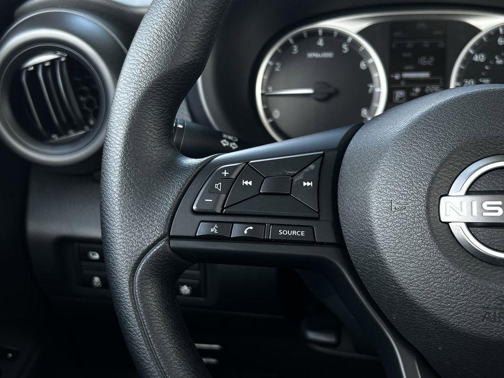Nissan Kicks S 2025