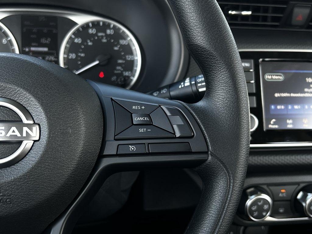 Nissan Kicks S 2025