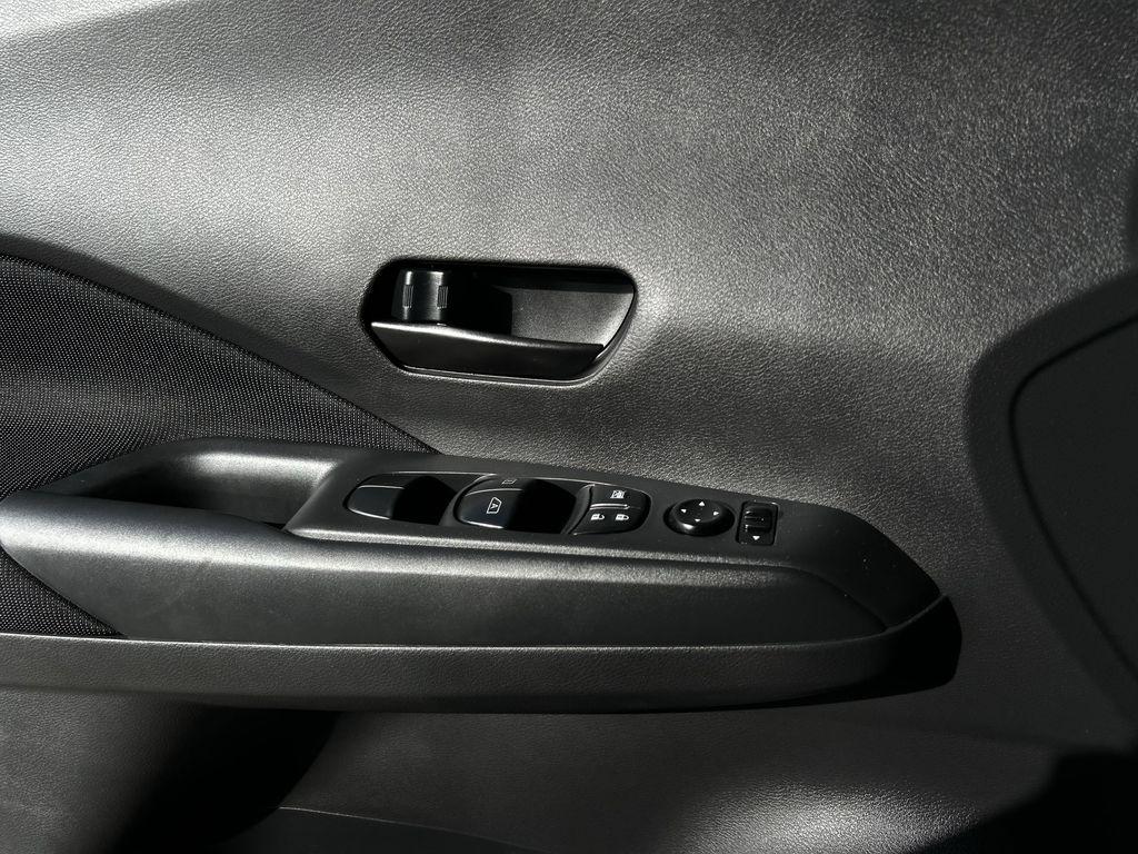 Nissan Kicks S 2025