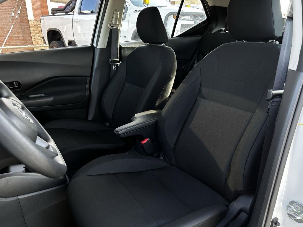 Nissan Kicks S 2025