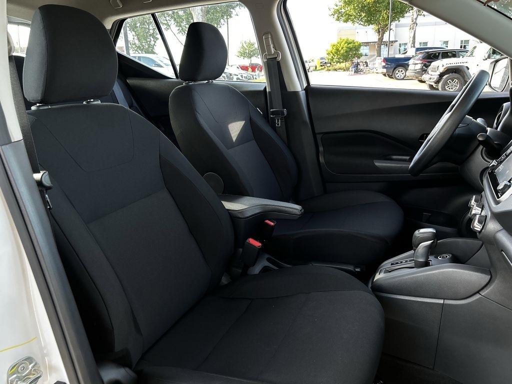 Nissan Kicks S 2025