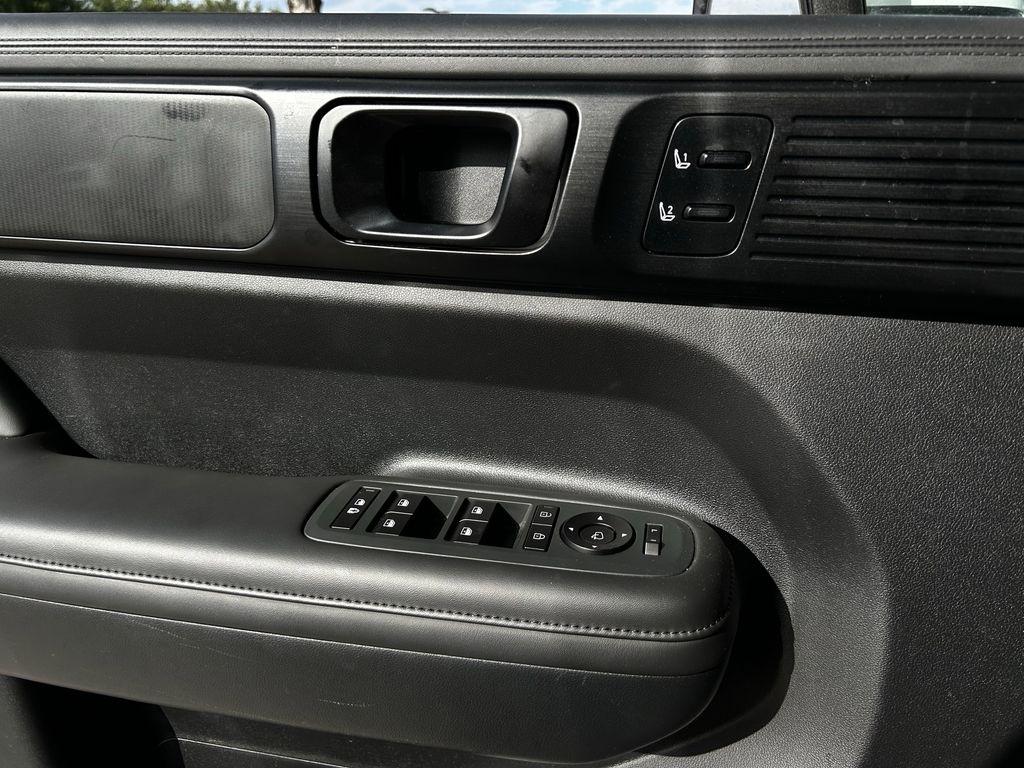 Hyundai Santa Fe Calligraphy AWD 2025
