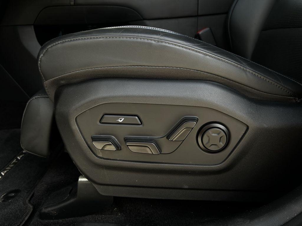 Hyundai Santa Fe Calligraphy AWD 2025