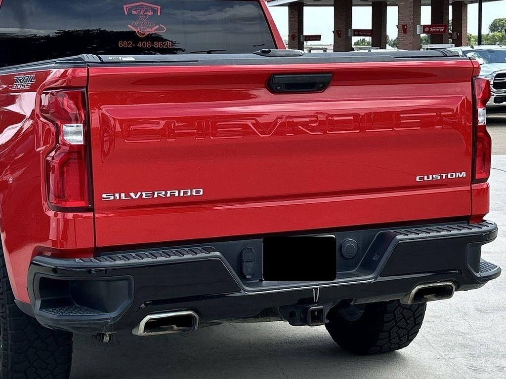 Chevrolet Silverado 1500 Custom Trail Boss Crew Cab Long Box 4WD 2020