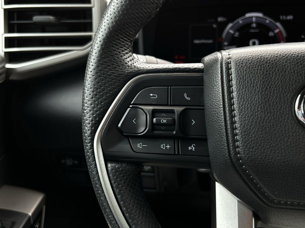 Toyota Tundra Limited CrewMax 4WD 2025