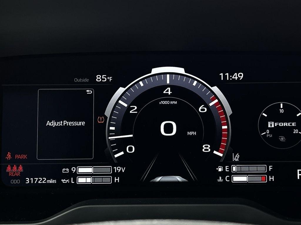 Toyota Tundra Limited CrewMax 4WD 2025