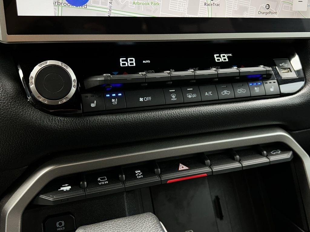 Toyota Tundra Limited CrewMax 4WD 2025