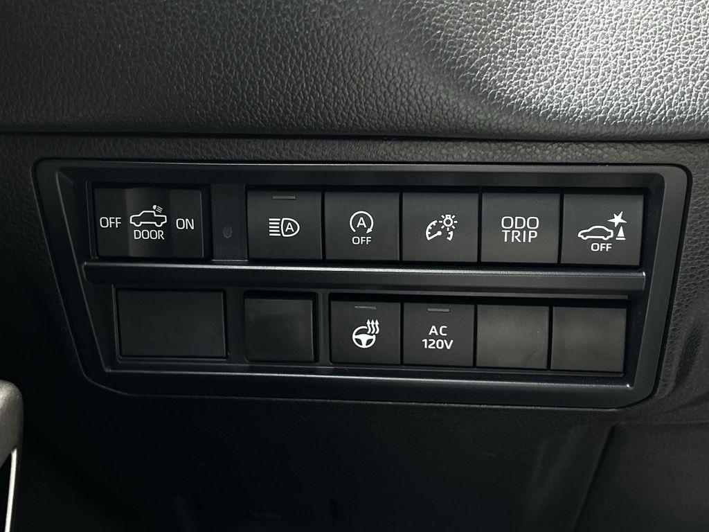Toyota Tundra Limited CrewMax 4WD 2025
