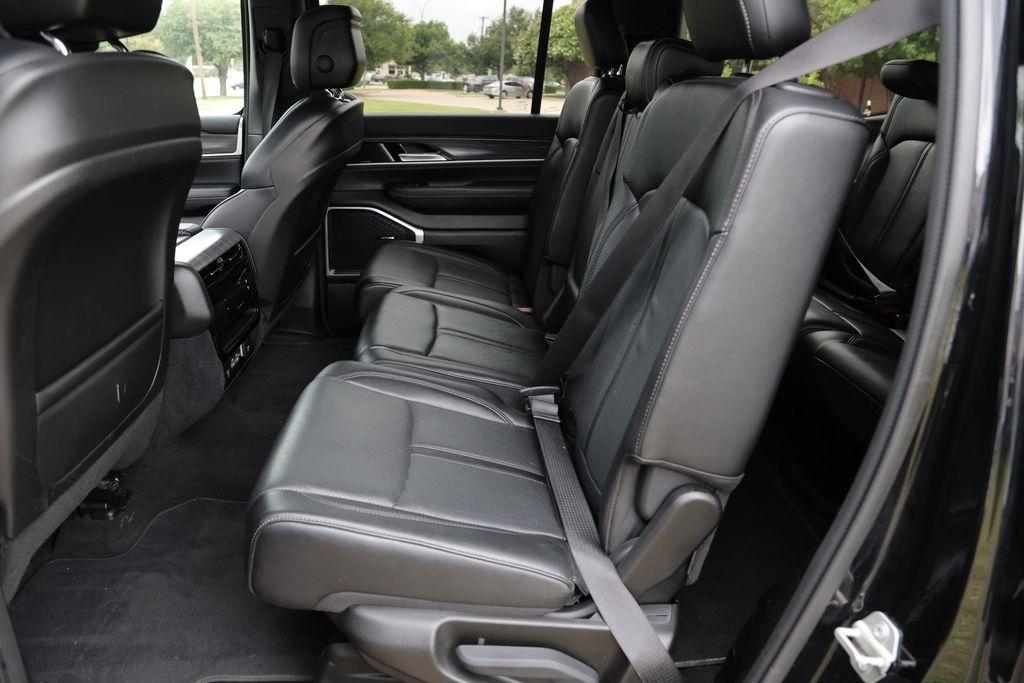 Jeep Wagoneer Series II 2024