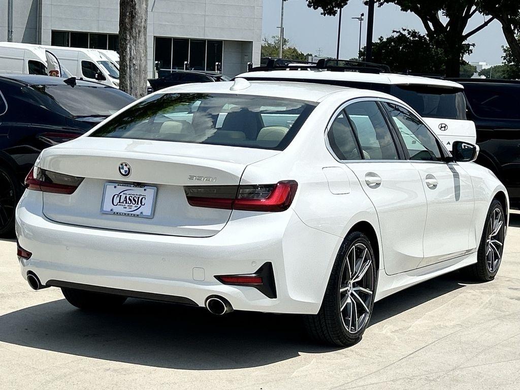BMW 3-Series 330i 2022