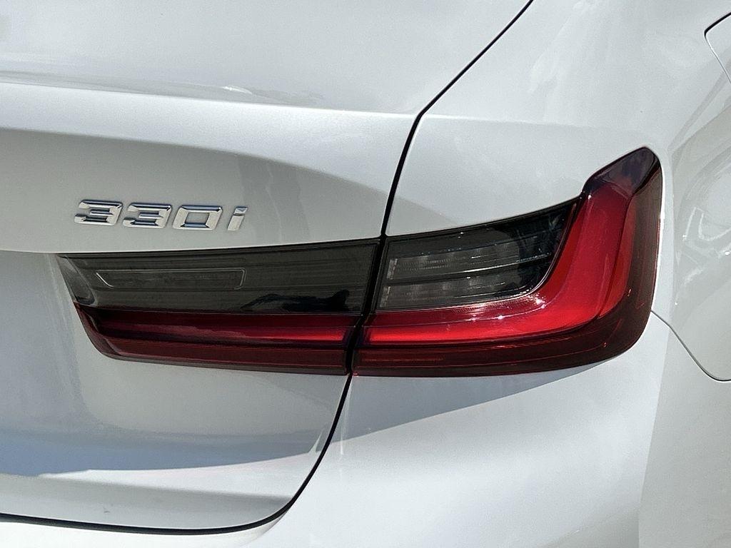 BMW 3-Series 330i 2022
