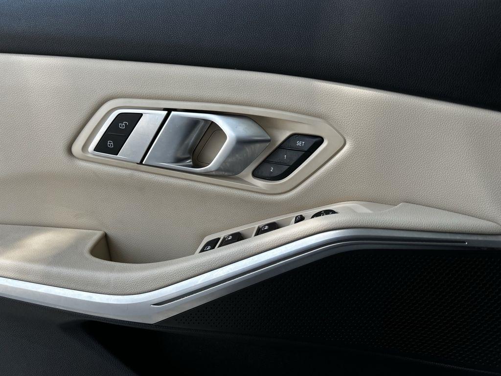 BMW 3-Series 330i 2022