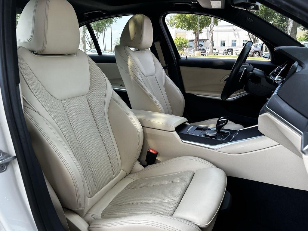 BMW 3-Series 330i 2022