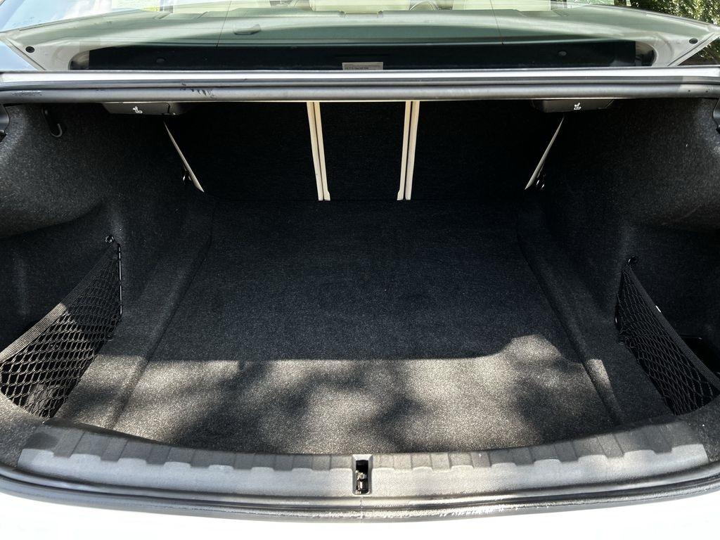 BMW 3-Series 330i 2022