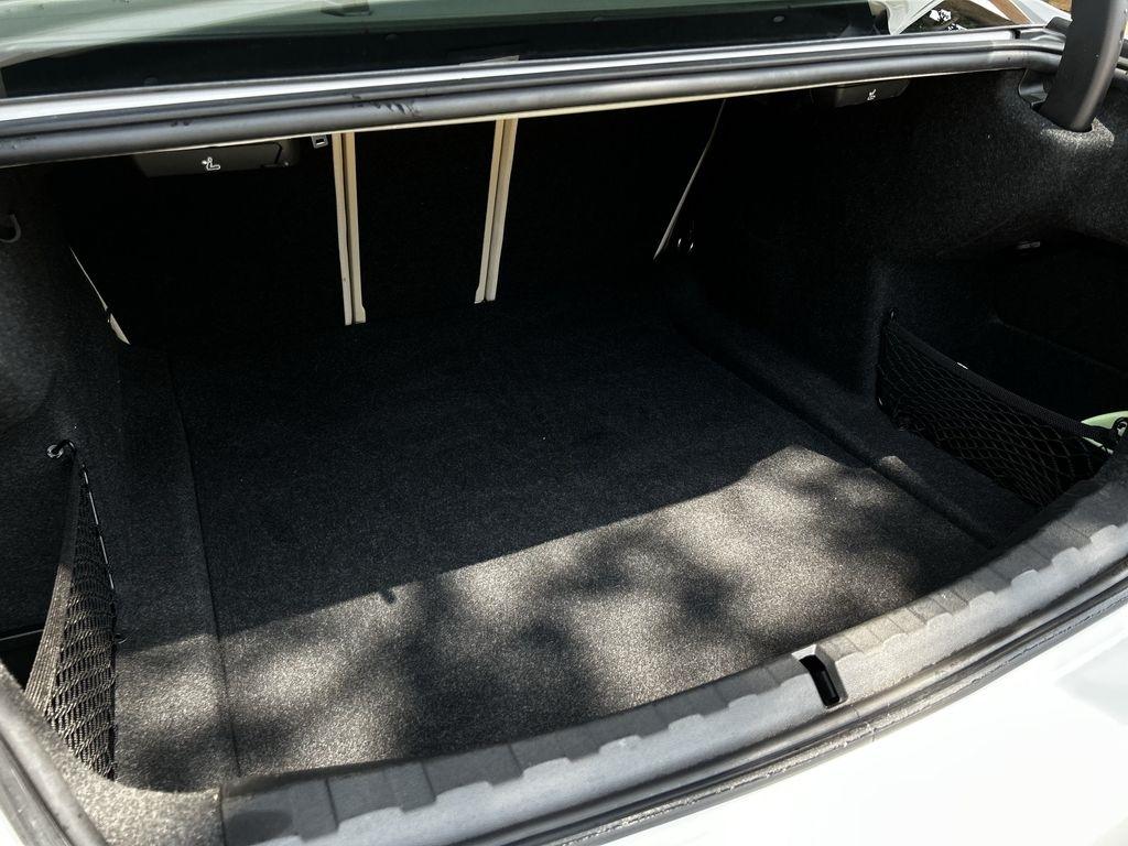 BMW 3-Series 330i 2022