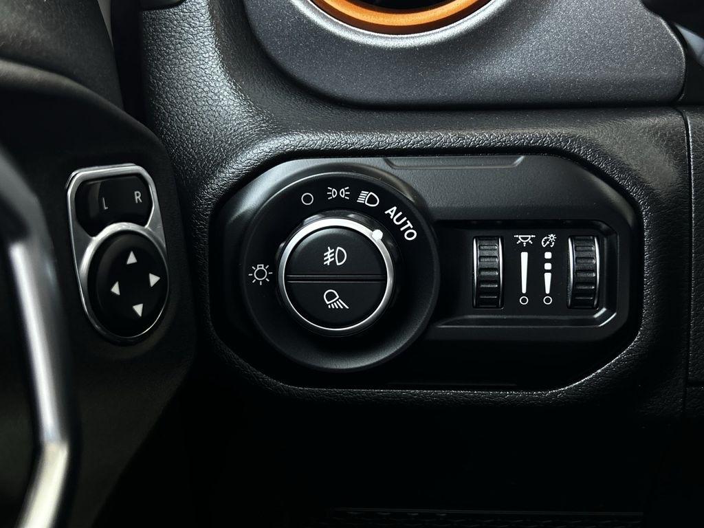 Jeep Gladiator Mojave 2021