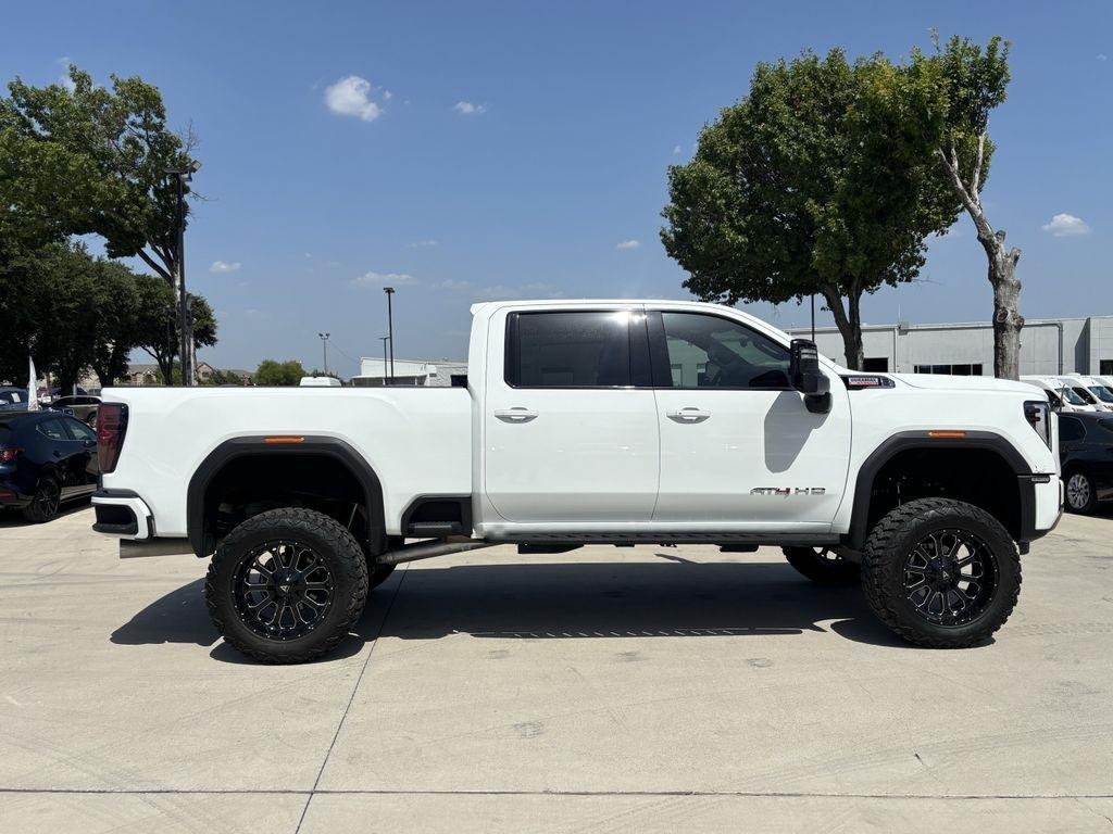 GMC Sierra 2500HD AT4 Crew Cab 4WD 2026